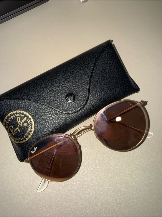 Ray-Ban Gold Frame Sunglasses with Pink Lenses